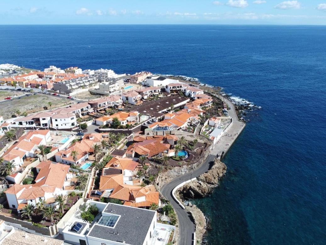Casa Naranja: Family-Friendly Villa with Heated Pool and BBQ Poris de Abona Exterior photo